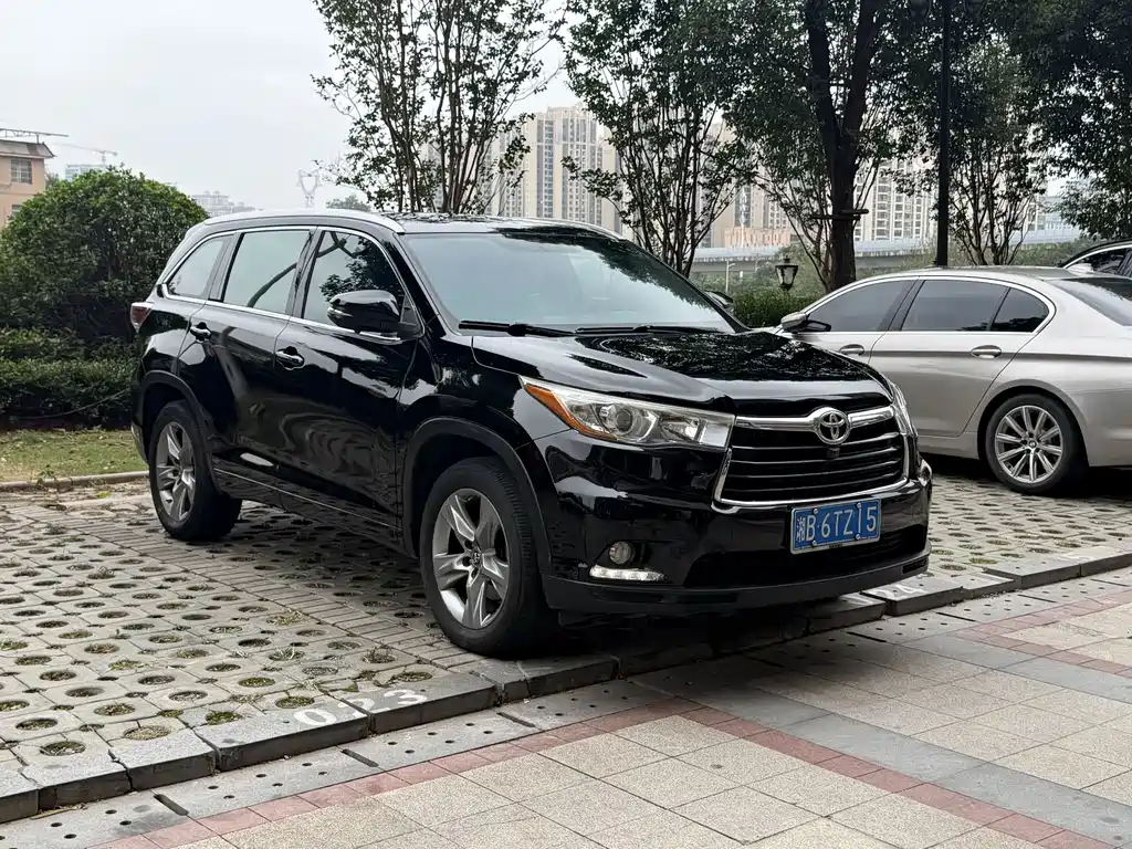 Toyota Highlander — миниатюра 3