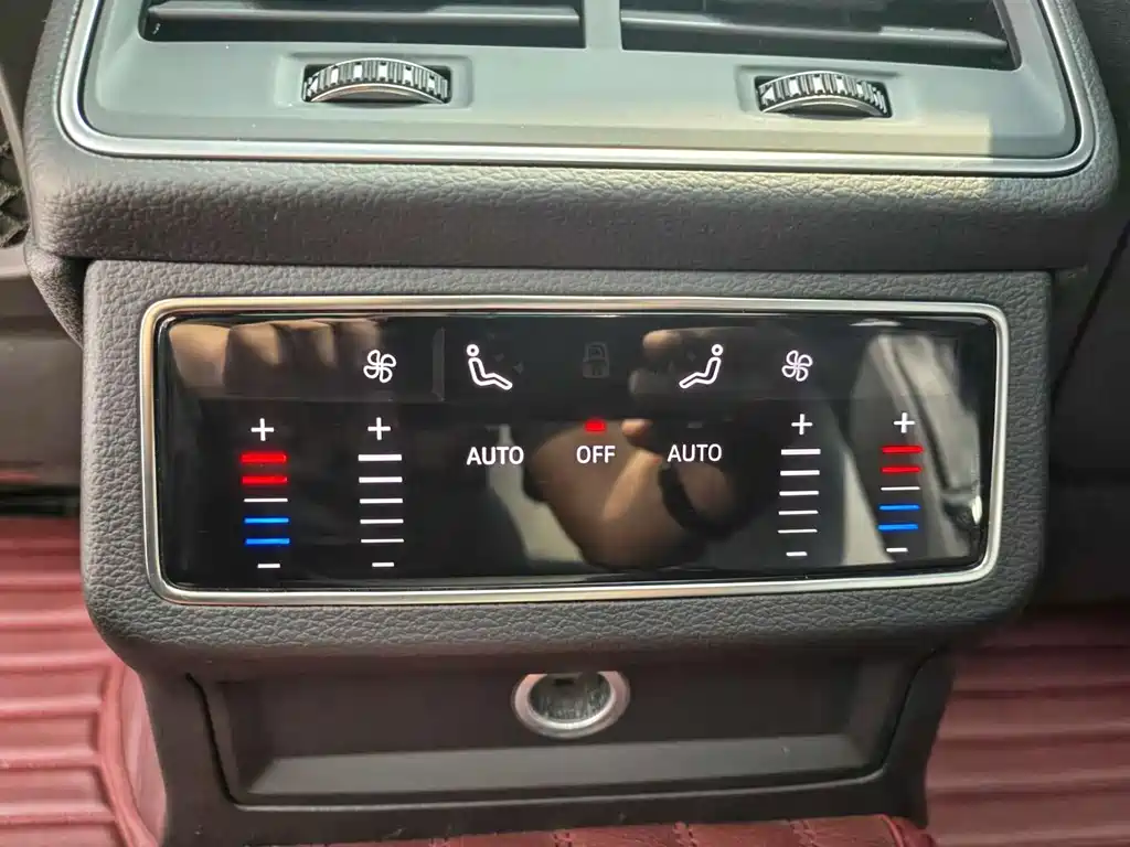 Audi A6L — миниатюра 12