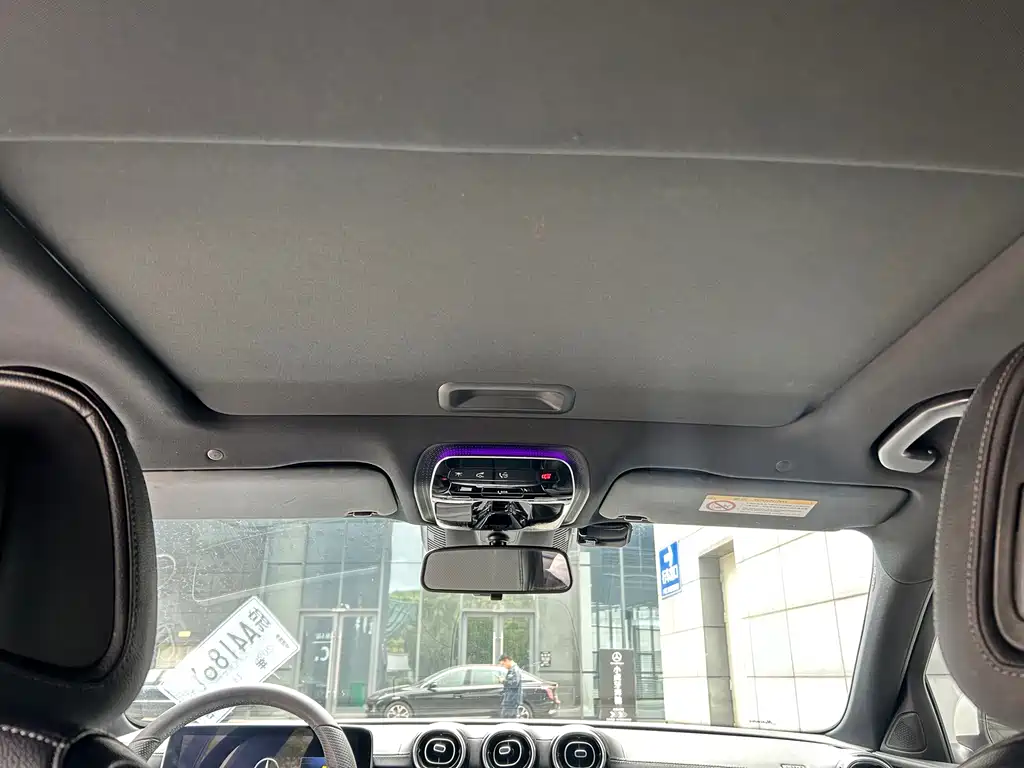 Mercedes-Benz C-Class — миниатюра 13