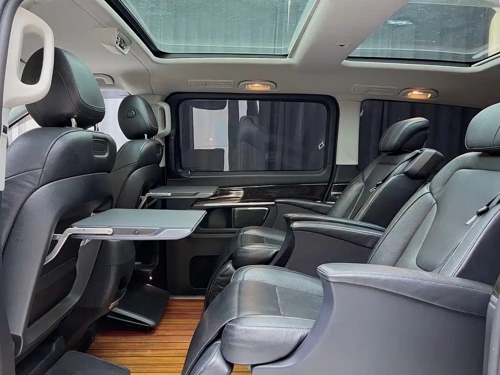 Mercedes-Benz V-Class V 2017 V 260 Luxury