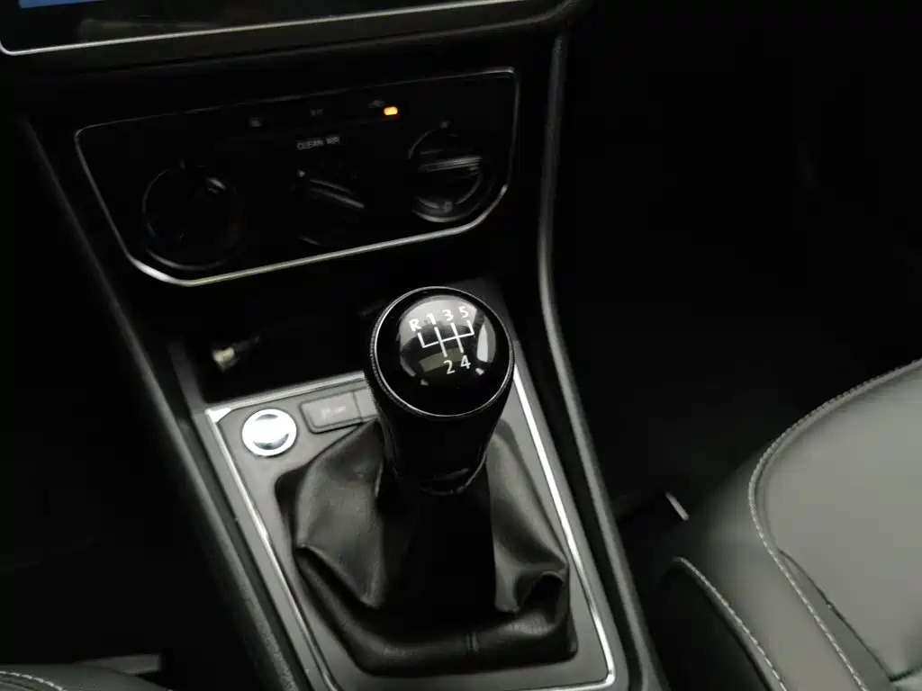 Volkswagen Lavida — миниатюра 13