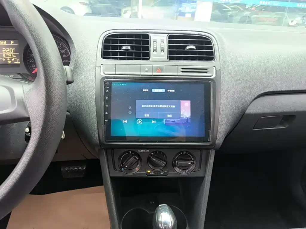 Volkswagen Polo — миниатюра 13
