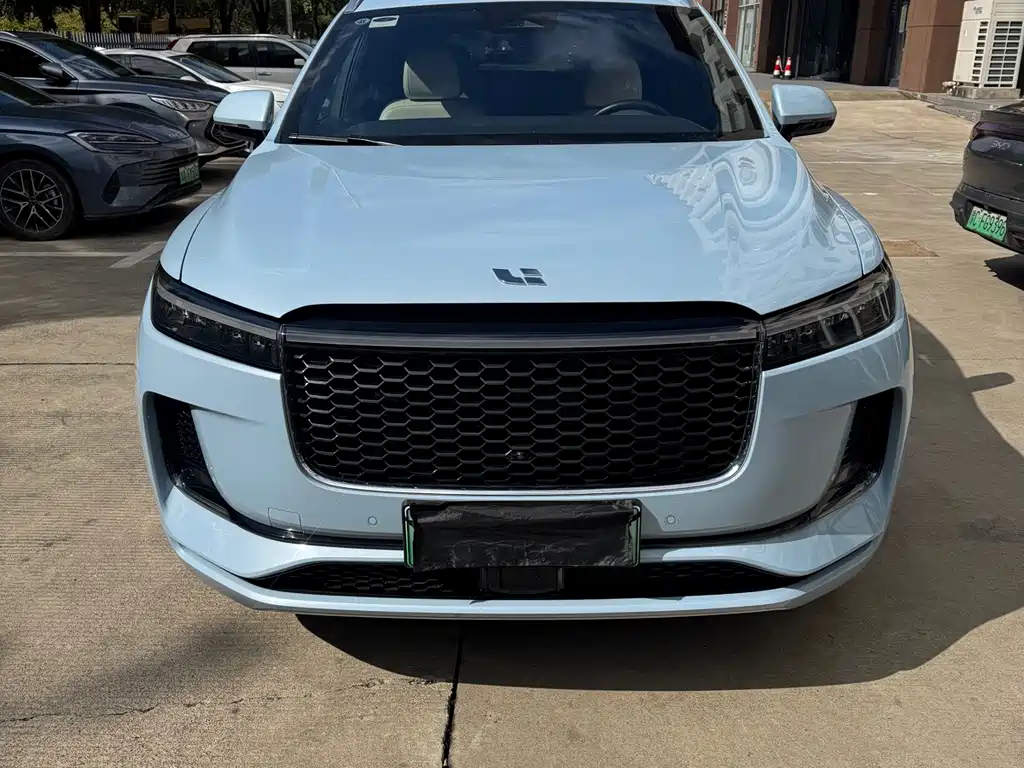 Li Auto Li ONE — миниатюра 2