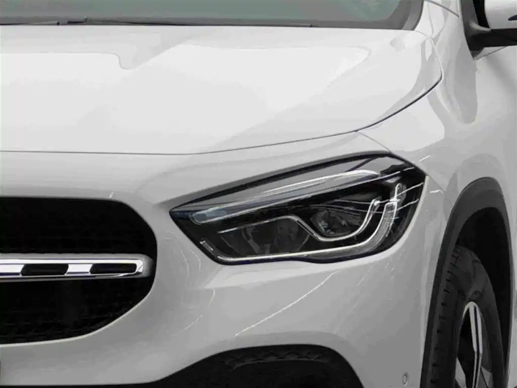 Mercedes-Benz GLA — миниатюра 3