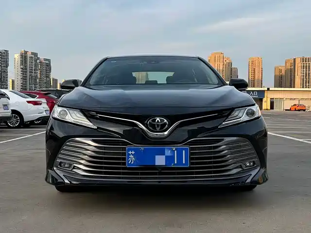 TOYOTA CAMRY 2020