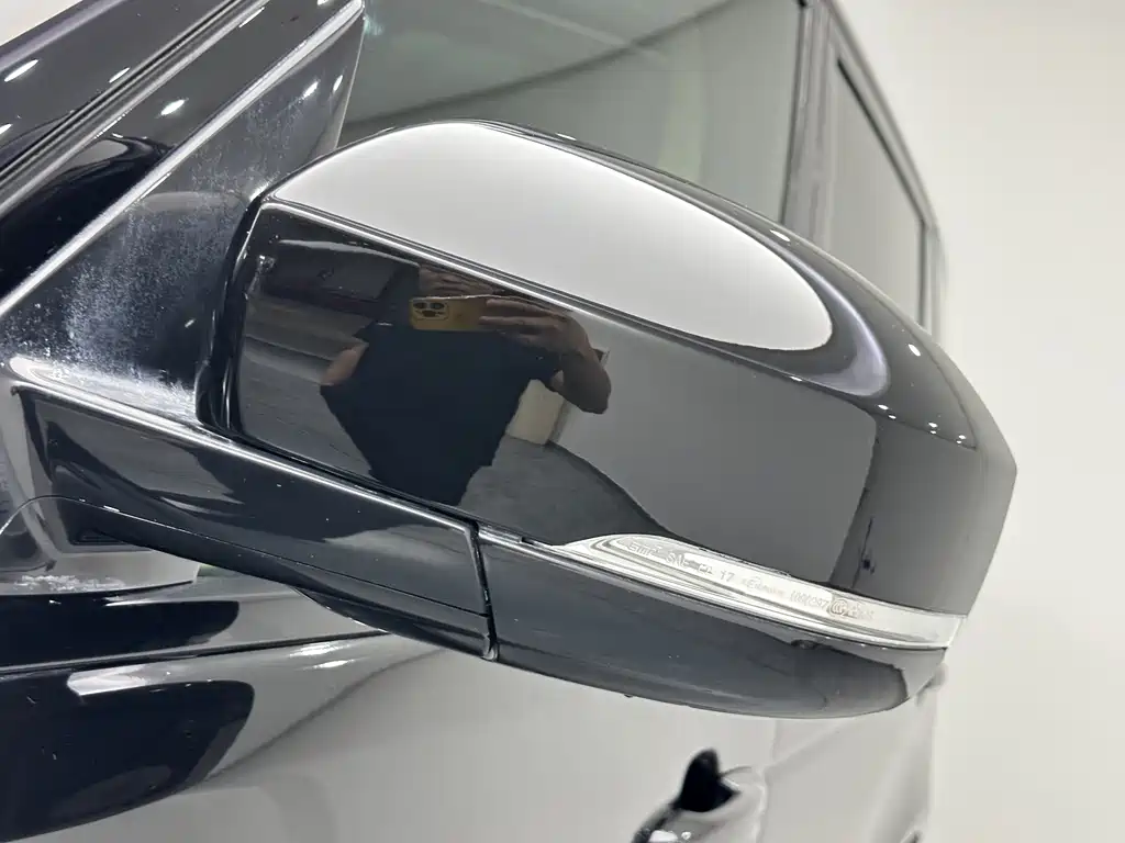 Land Rover Range Rover — миниатюра 20