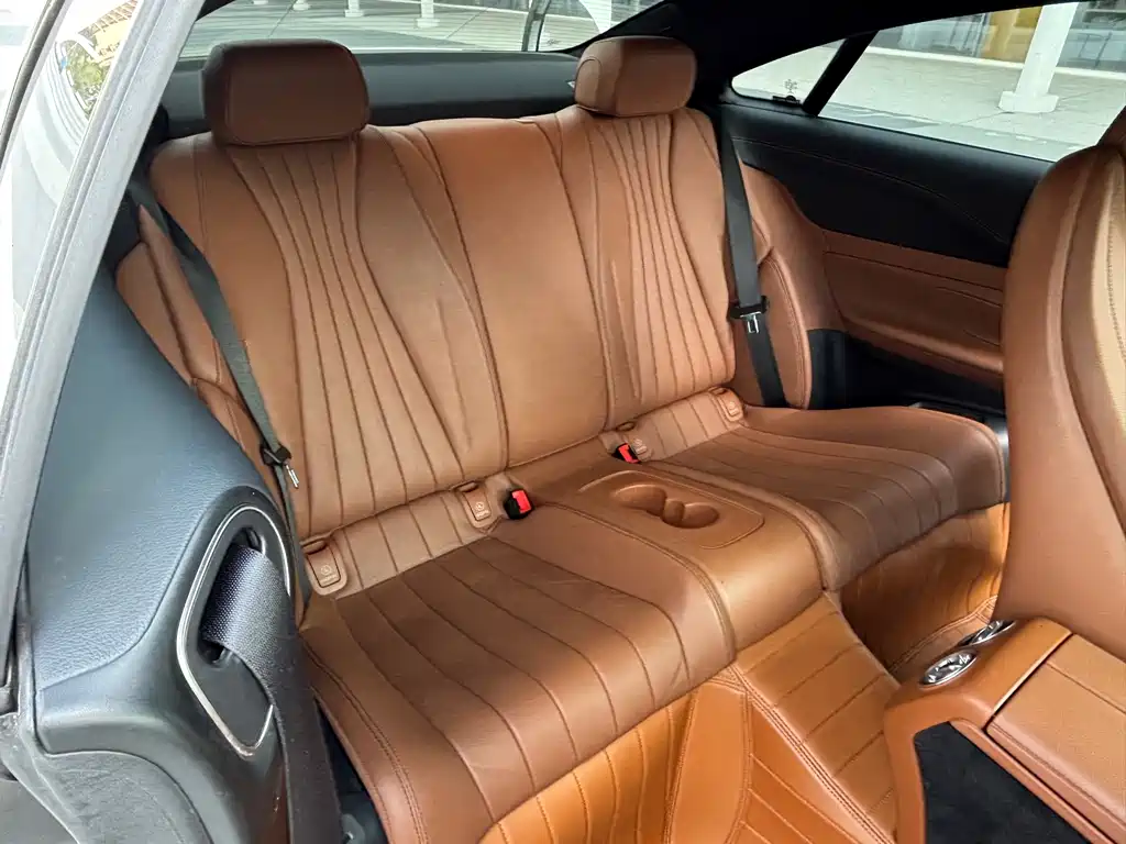 Mercedes-Benz E-Class (Import) — миниатюра 13