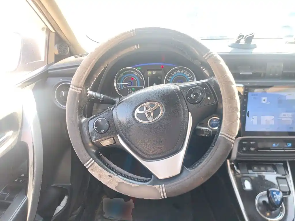 Toyota Corolla — миниатюра 11