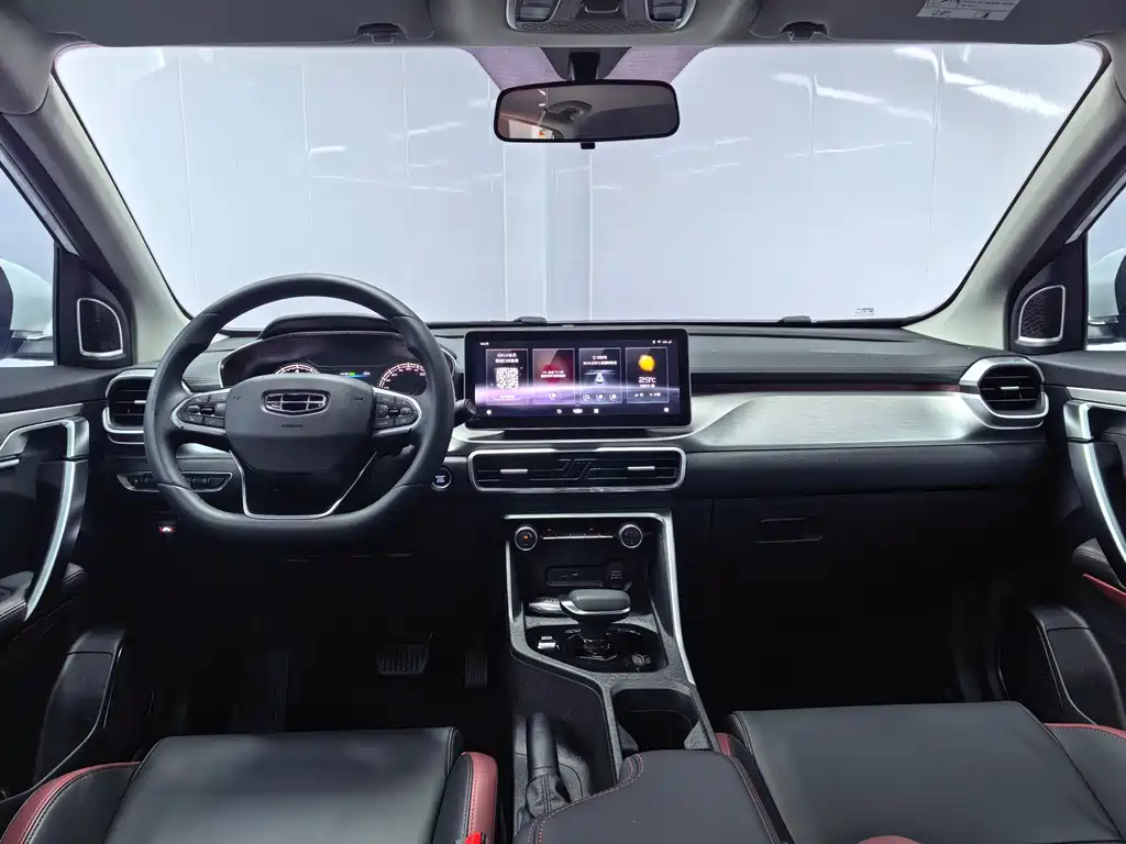 Geely Binyue — миниатюра 8