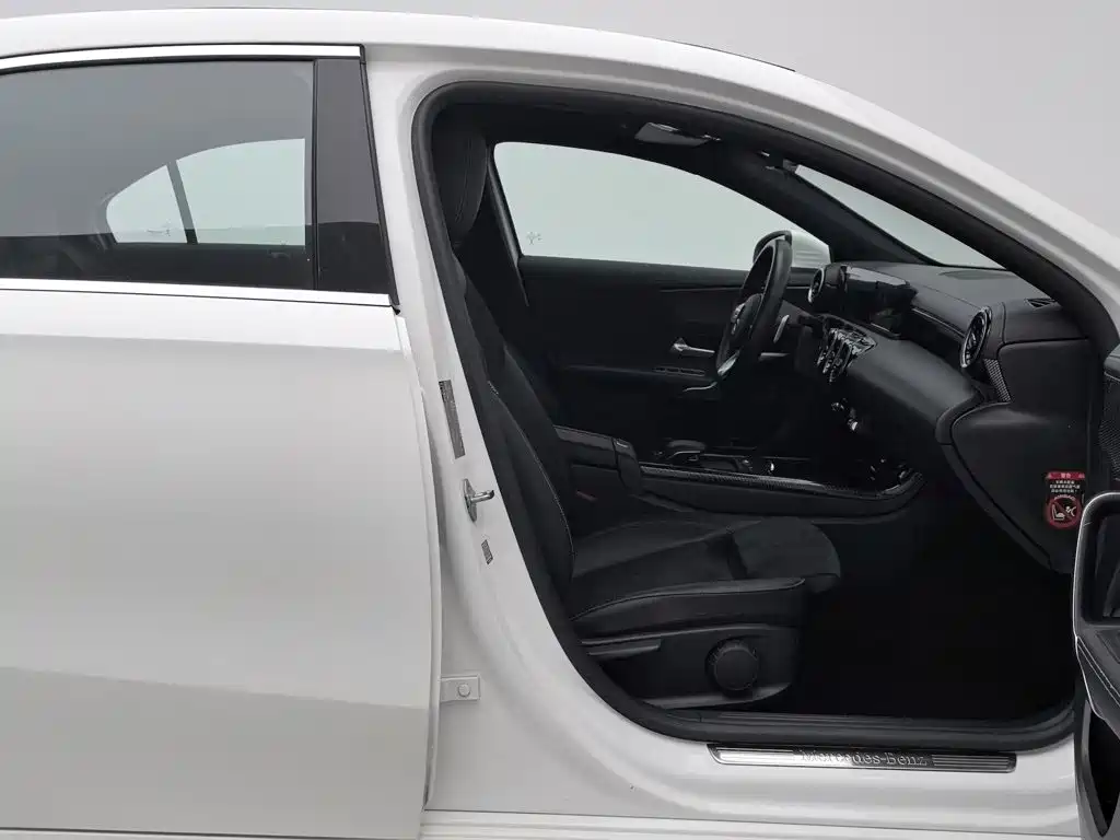 Mercedes-Benz A-Class — миниатюра 23
