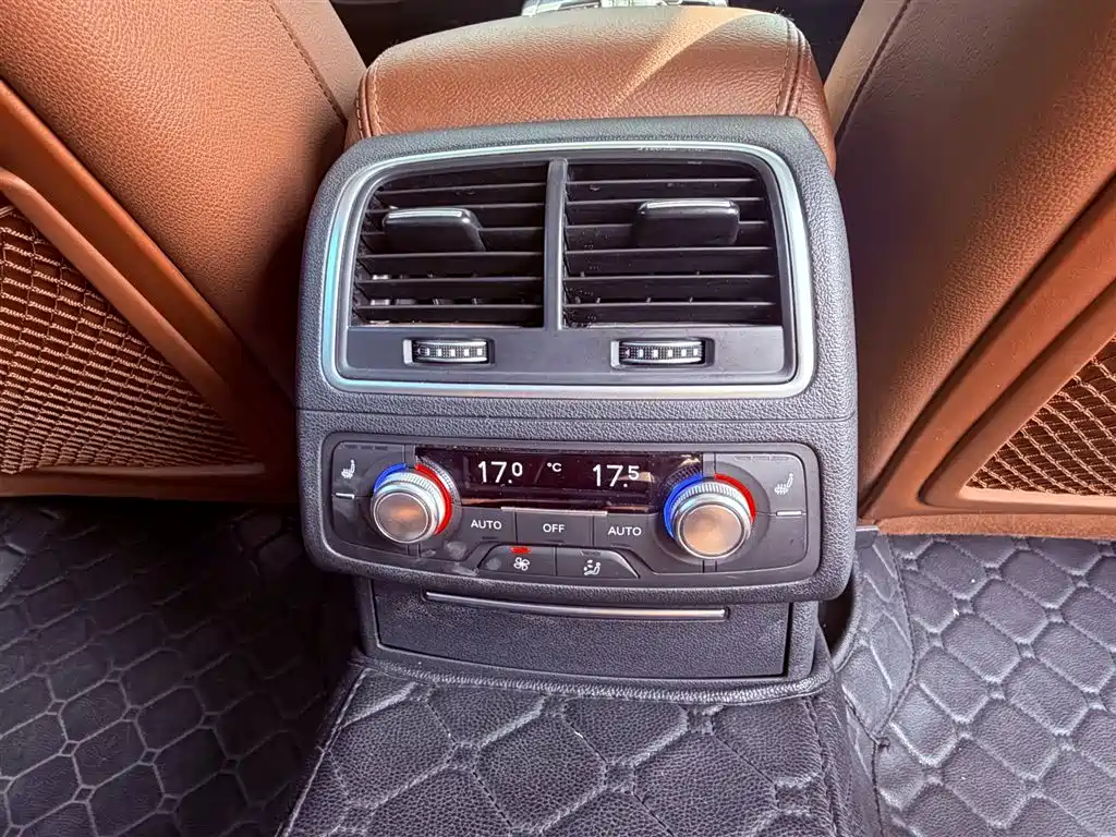 Audi A6L — миниатюра 7