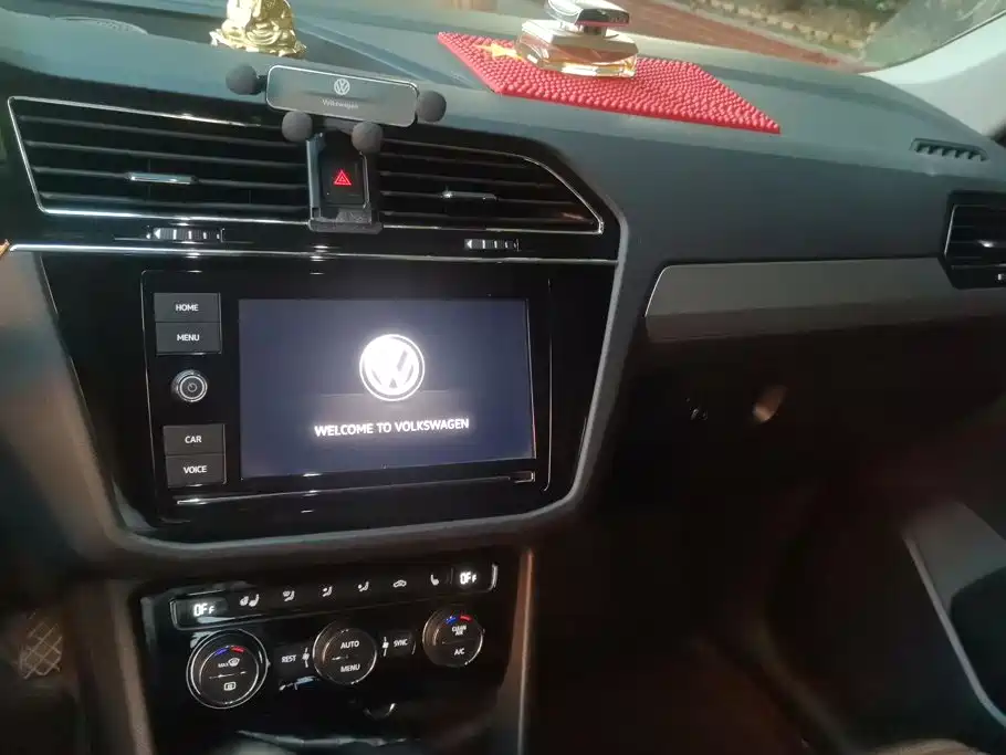 Volkswagen Tiguan L — миниатюра 13