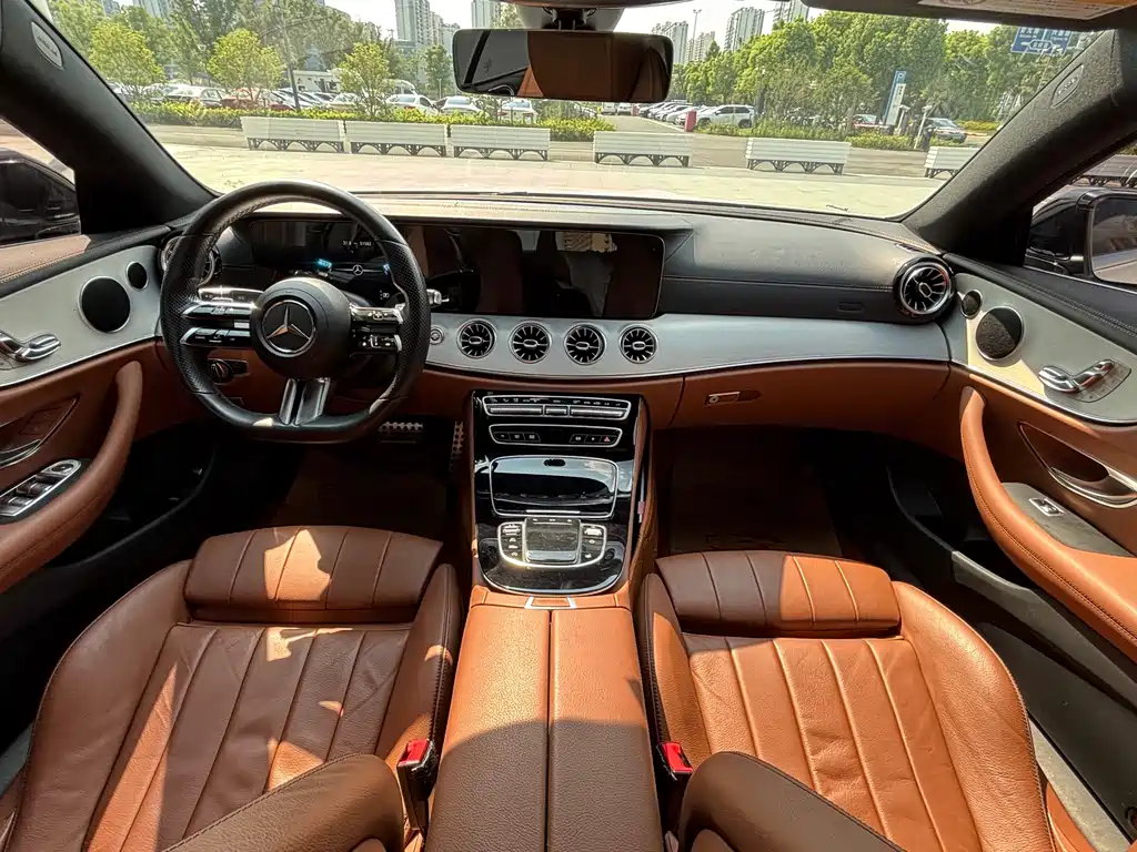 Mercedes-Benz E-Class (Import) — миниатюра 14