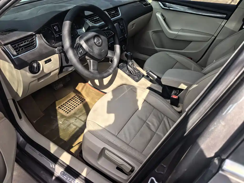 Skoda Octavia — миниатюра 9
