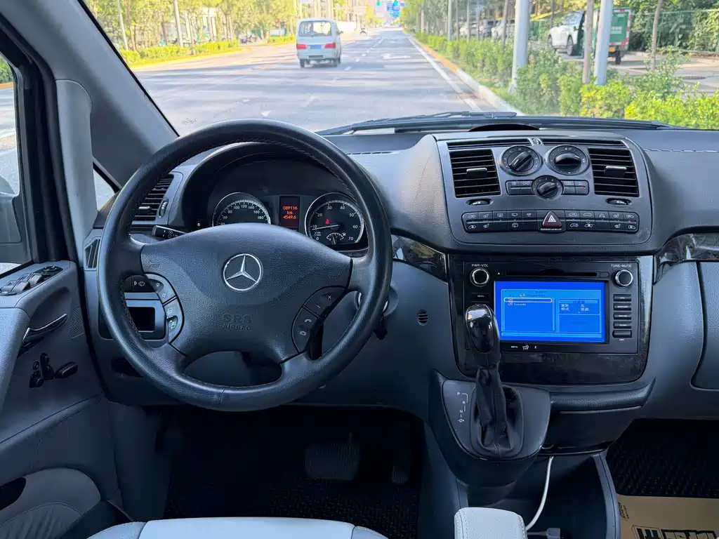 Mercedes-Benz Viano — миниатюра 7