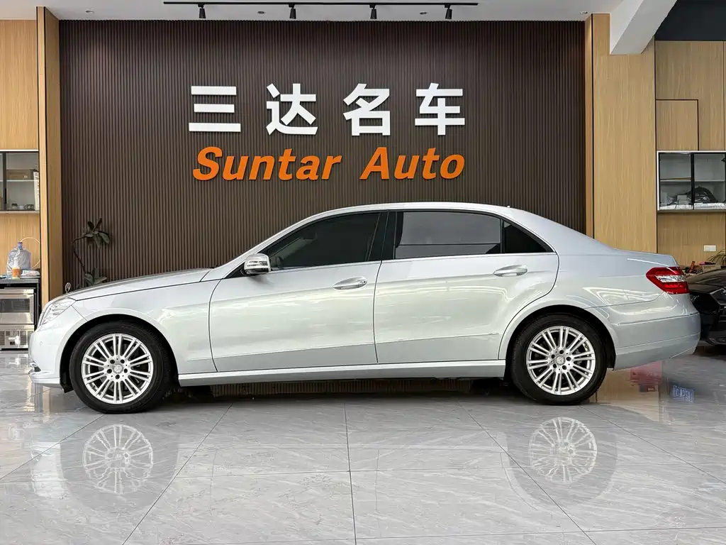 Mercedes-Benz E-Class — миниатюра 10