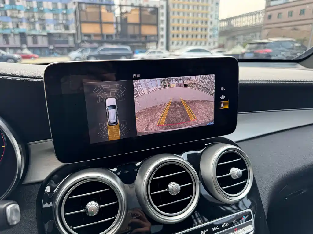 Mercedes-Benz GLC — миниатюра 24