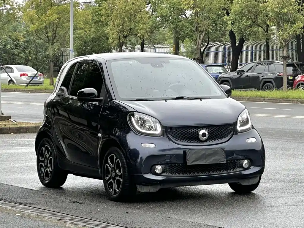 smart Smart Fortwo — миниатюра 4