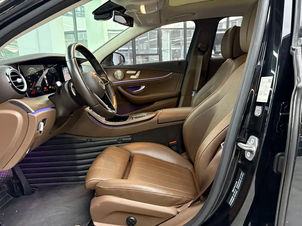 Mercedes-Benz E-Class — миниатюра 4