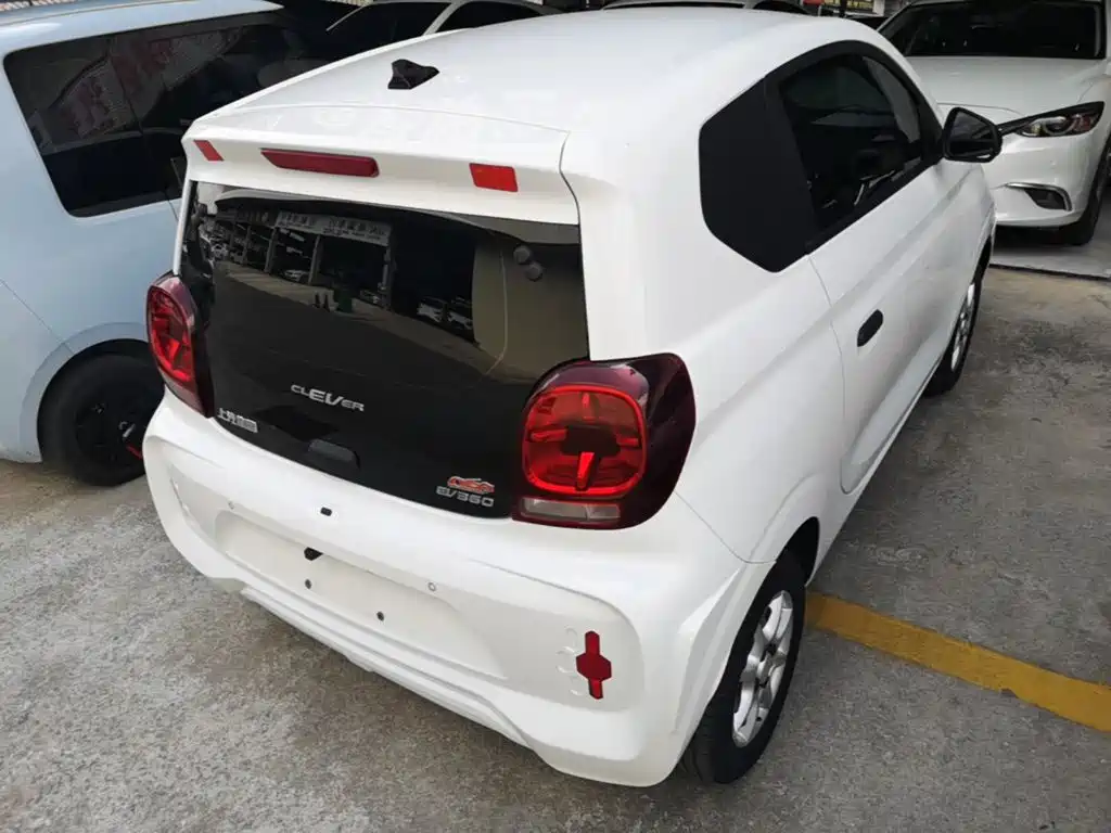 Roewe Clever — миниатюра 7