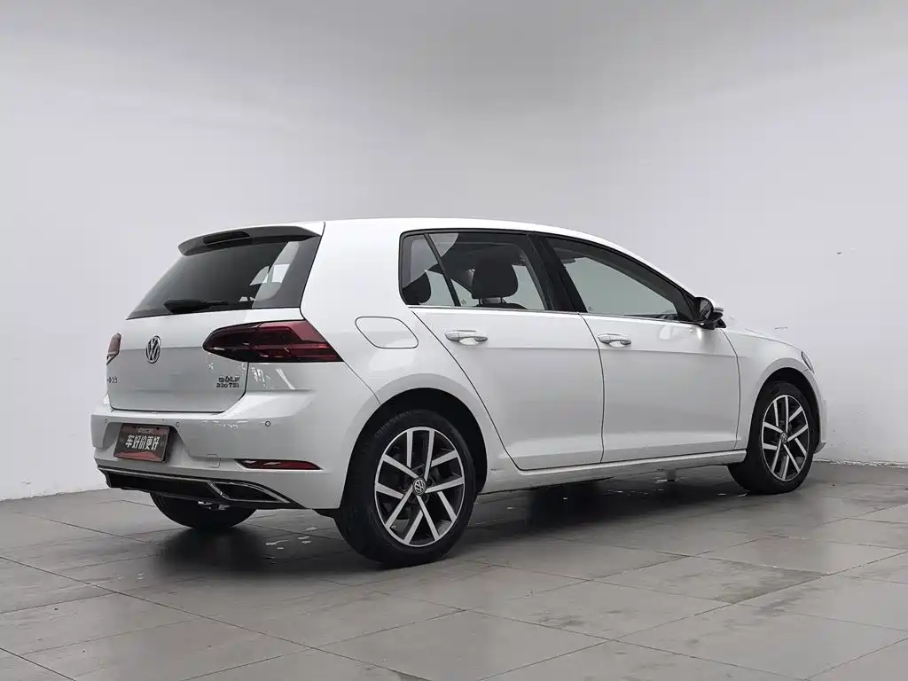 Volkswagen Golf — миниатюра 2