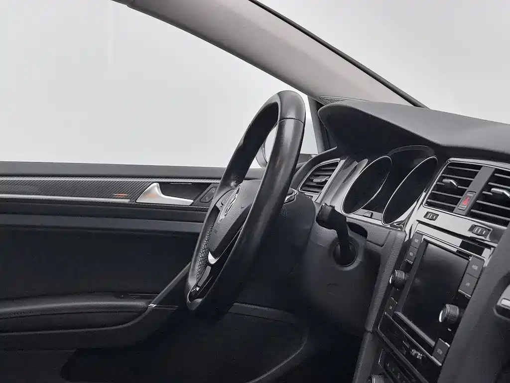 Volkswagen Golf — миниатюра 22