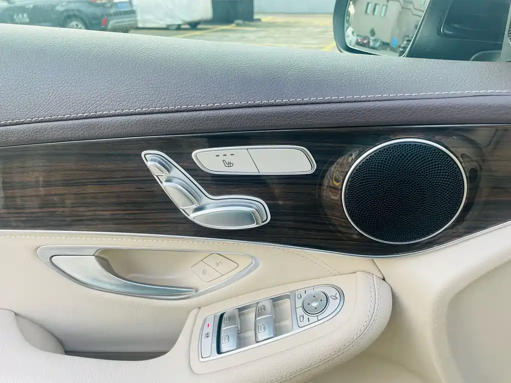 Mercedes-Benz GLC — миниатюра 21