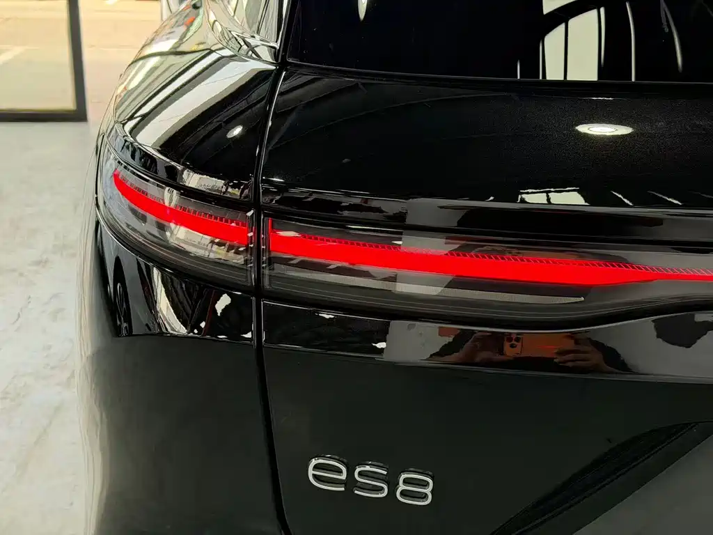 NIO ES8 — миниатюра 18