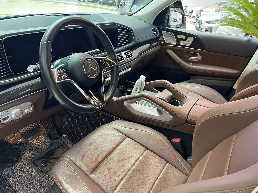 Mercedes-Benz GLE (Import) — миниатюра 8