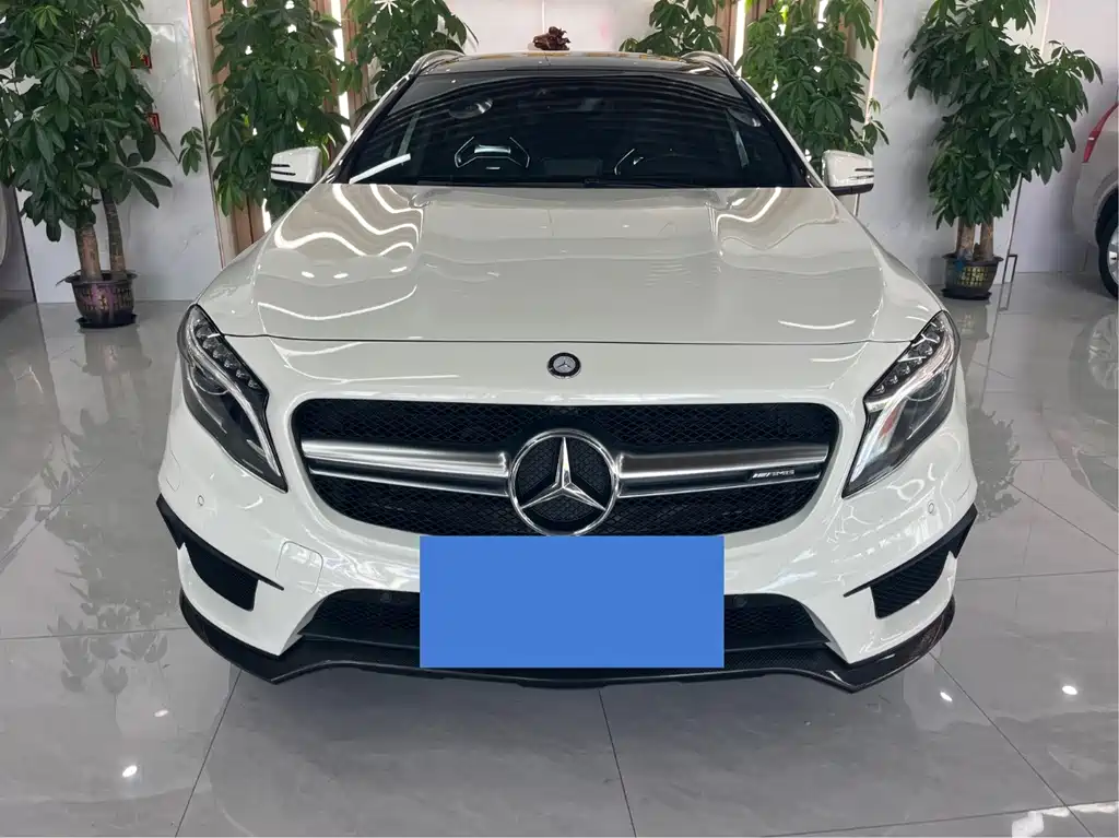 Mercedes-Benz GLA AMG — миниатюра 2