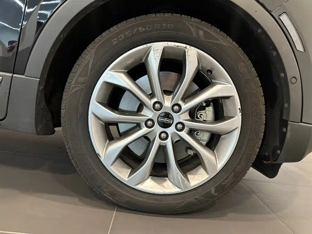 Lincoln MKC — миниатюра 15