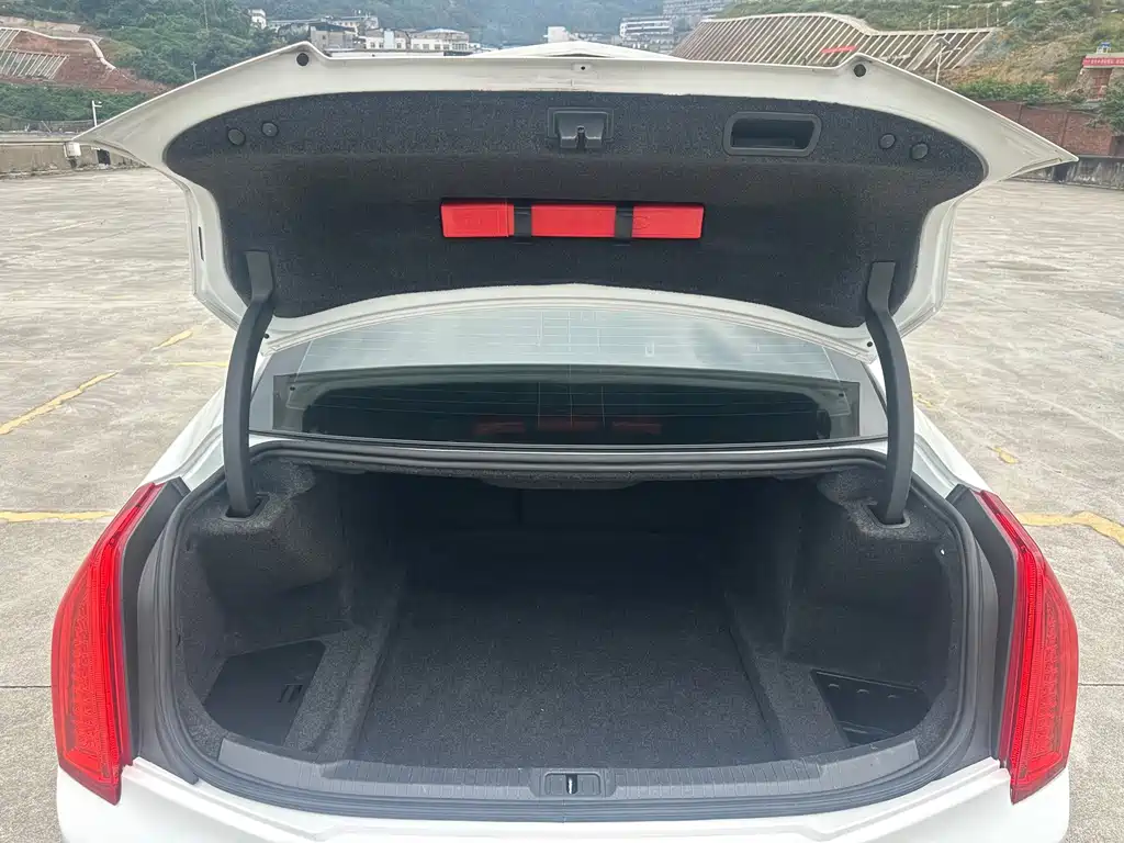 Cadillac ATS-L — миниатюра 11