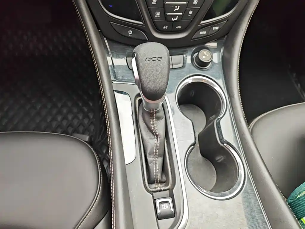 Buick Envision Plus — миниатюра 14