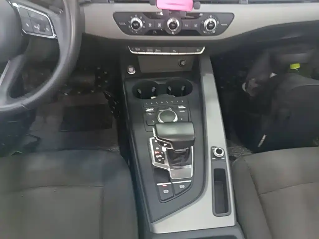 Audi A4L — миниатюра 14