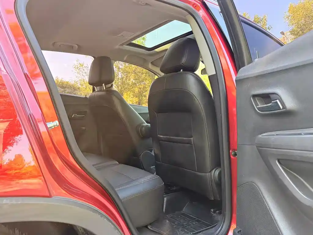 Chevrolet Trax — миниатюра 24