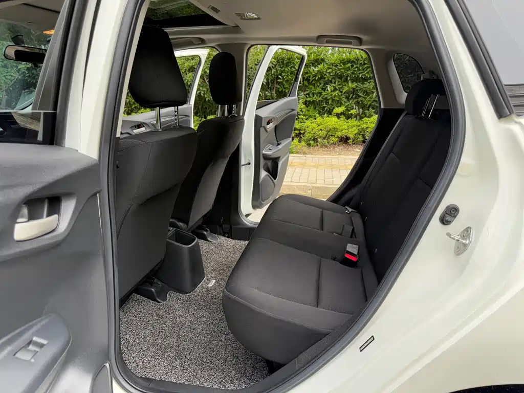 Honda Fit — миниатюра 12