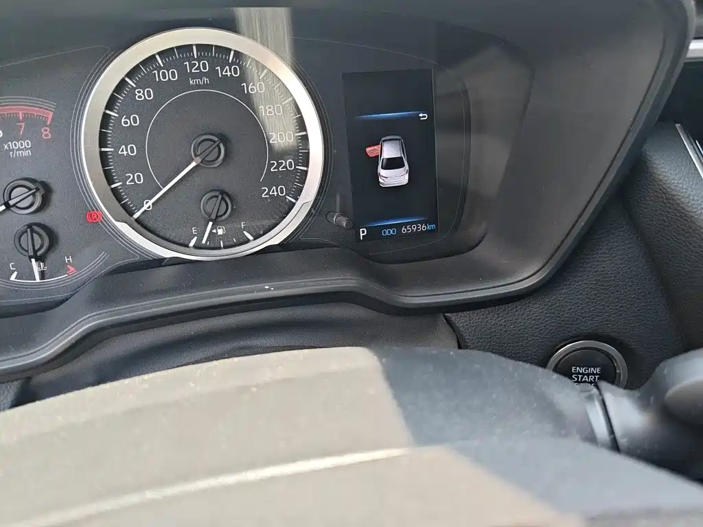 Toyota Corolla — миниатюра 13