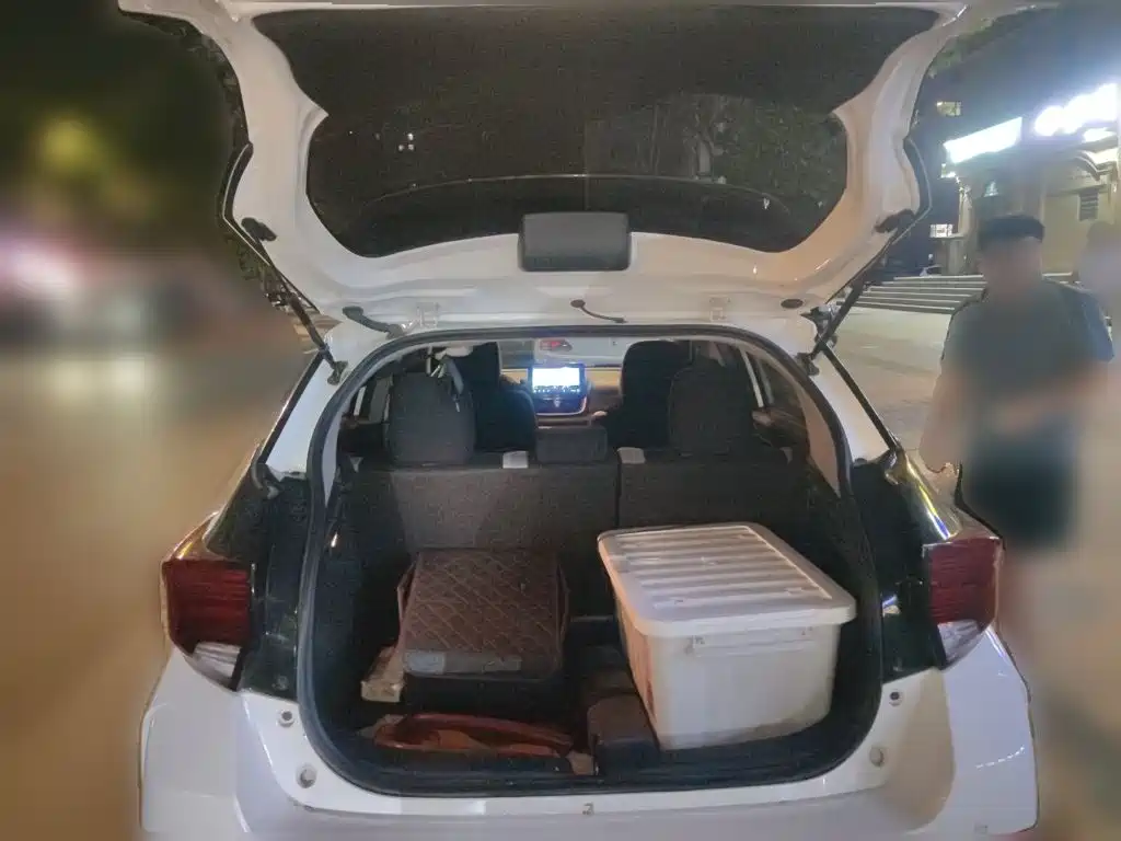 Toyota Yaris L — миниатюра 20