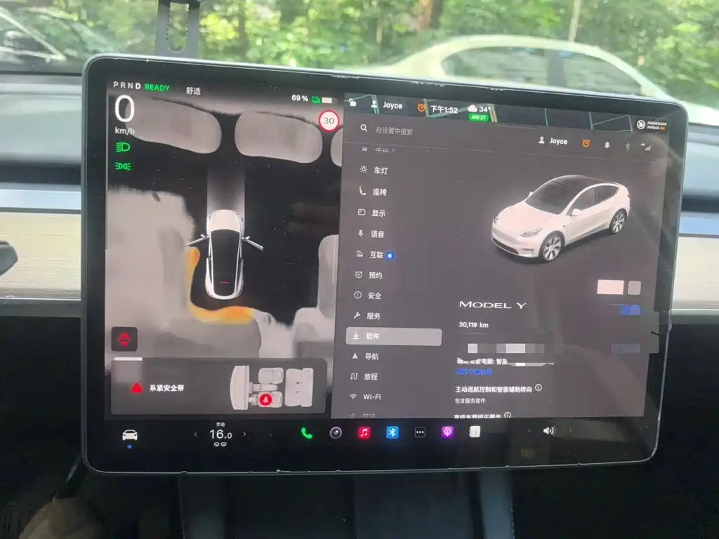Tesla Model Y — миниатюра 7