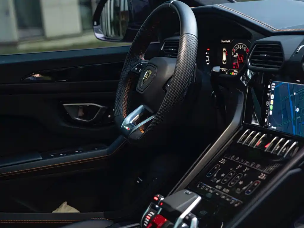 Lamborghini Urus — миниатюра 25