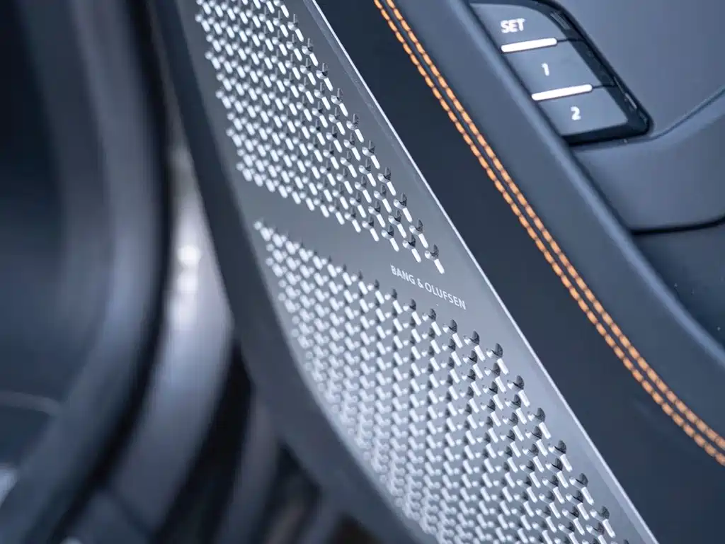 Lamborghini Urus — миниатюра 26