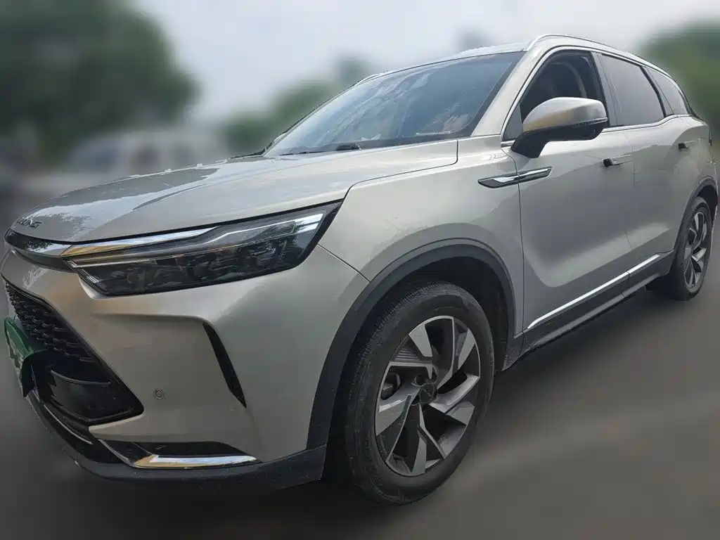 BAIC X7