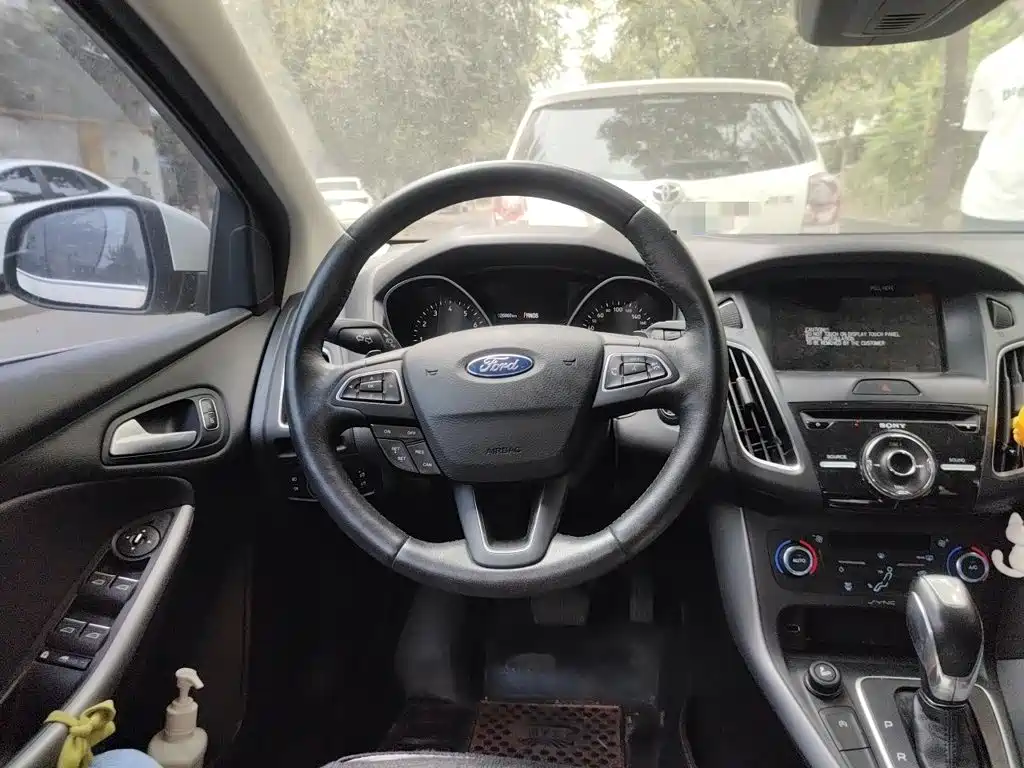 Ford Focus — миниатюра 3