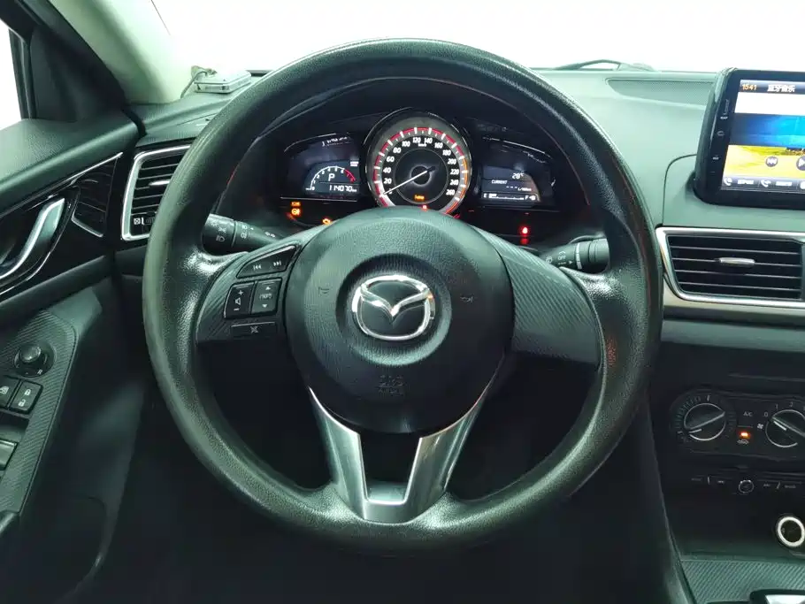 Mazda 3 Axela — миниатюра 15