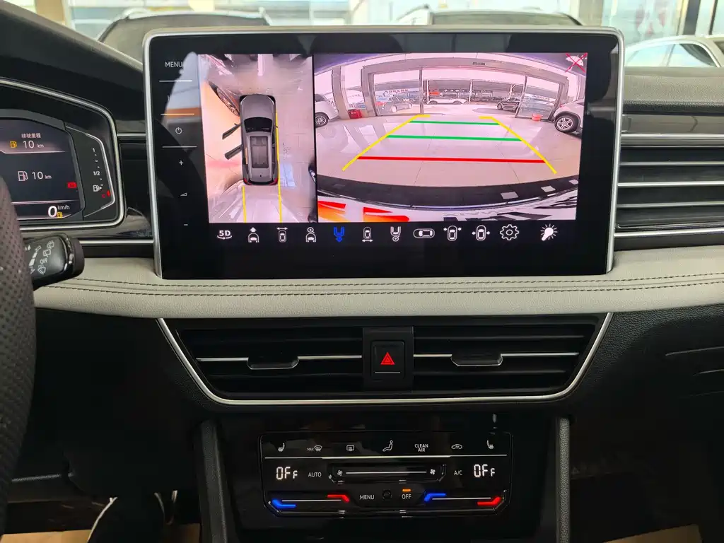 Volkswagen Tiguan L — миниатюра 16