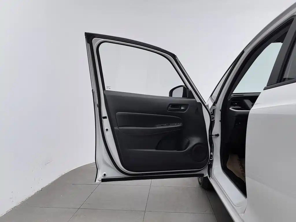 Honda Fit — миниатюра 8