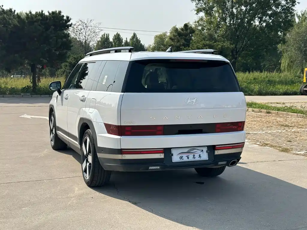 Hyundai Santa Fe — миниатюра 4