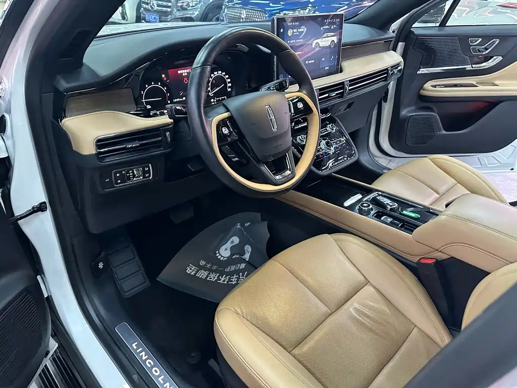Lincoln Corsair — миниатюра 8