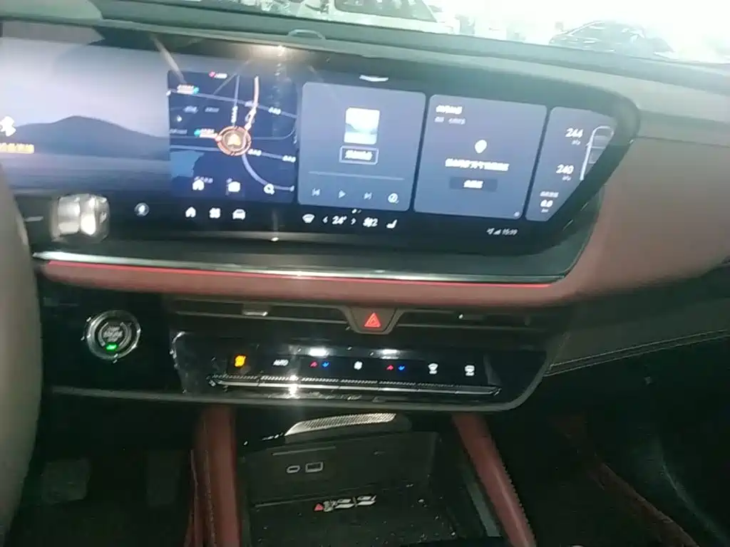 Buick Envision Plus — миниатюра 13