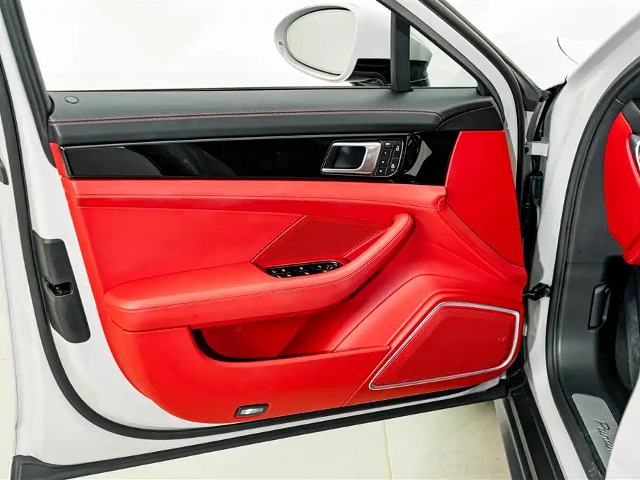 Porsche Panamera — миниатюра 18